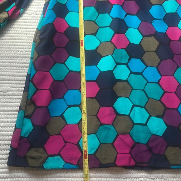 Trina Turk Mini Dress Sz 8 Small 100% Silk Honey Comb Pattern Blue Bishop - Picture 2 of 9